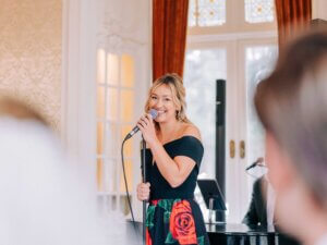 zangeres livemuziek huwelijksceremonie